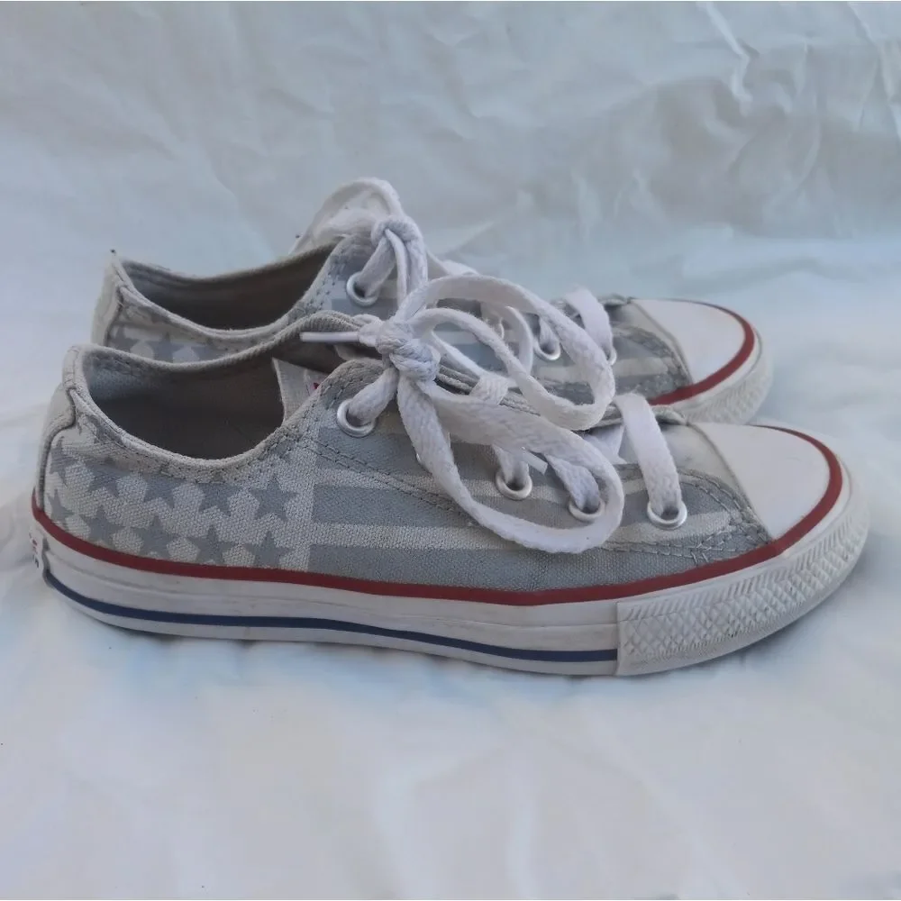 Converse Kids size 13 Chuck Taylor American Flag Stars Stripes